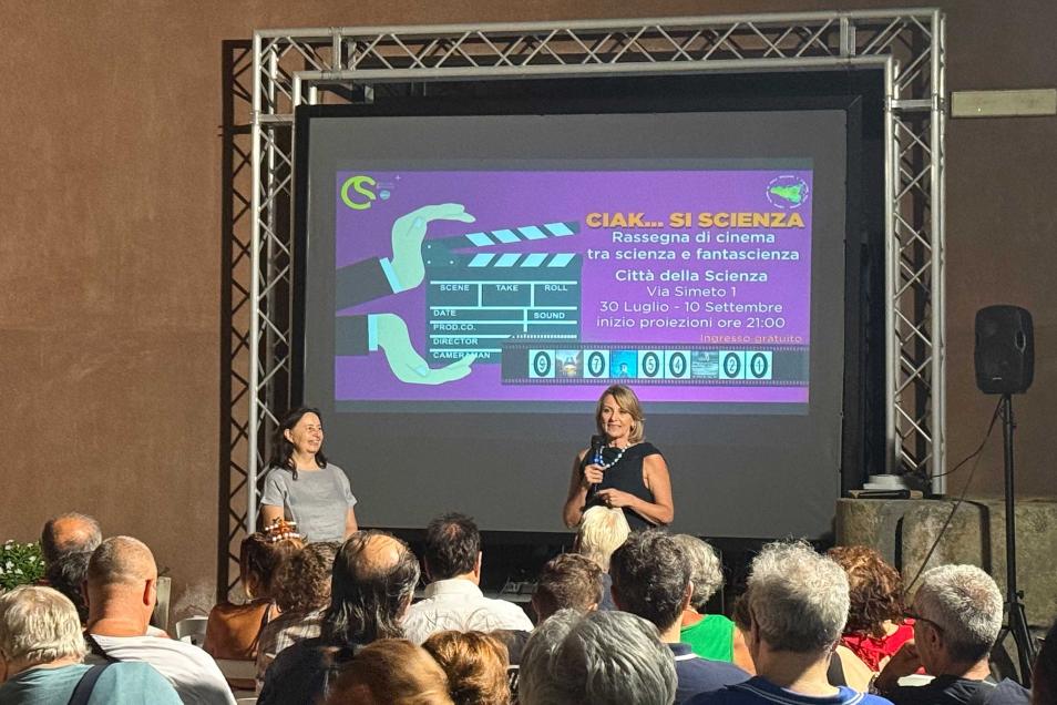 in foto Alessia Tricomi e Rita Cirmi